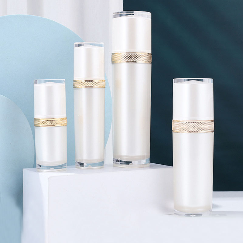 100 ミリリットルパールホワイトアクリル/プラスチックボト - Essence Serum Toner のレビューと価格